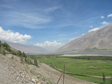 wakhan valley and pyanj river