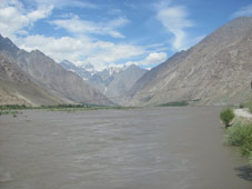 wakhan valley and pyanj river